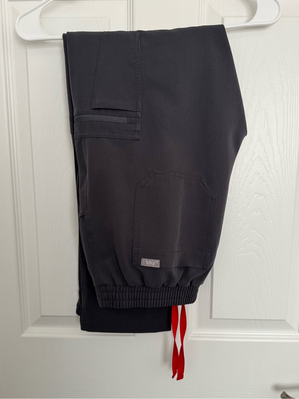 FIGS- Charcoal, Small Petite Yola scrub pants